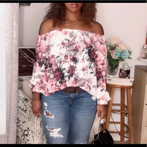 Windsor Fashion💕 Floral Off The Shoulder Top (M)